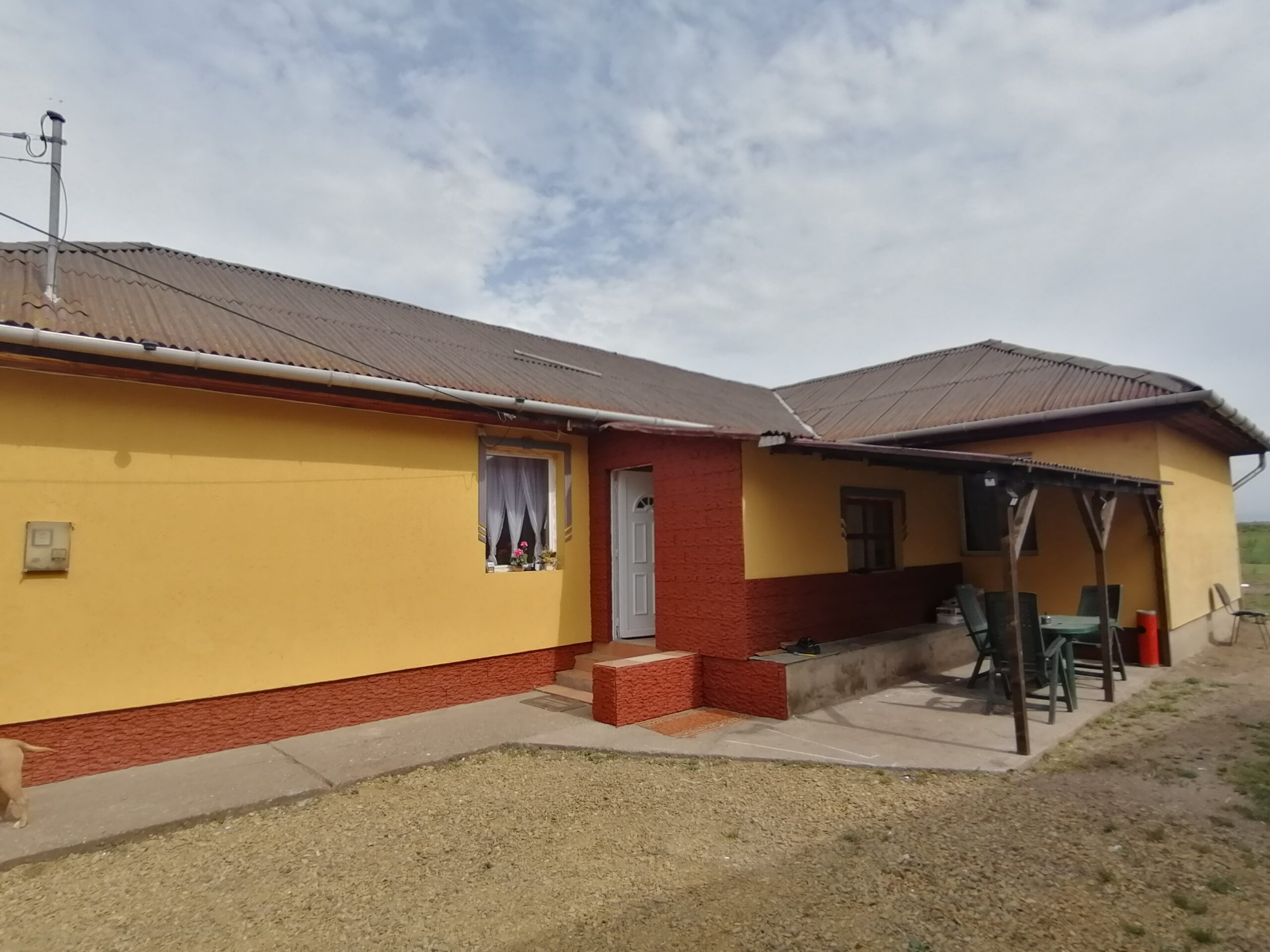 Na predaj rodinný dom v obci Ináncs ( Maďarsko )