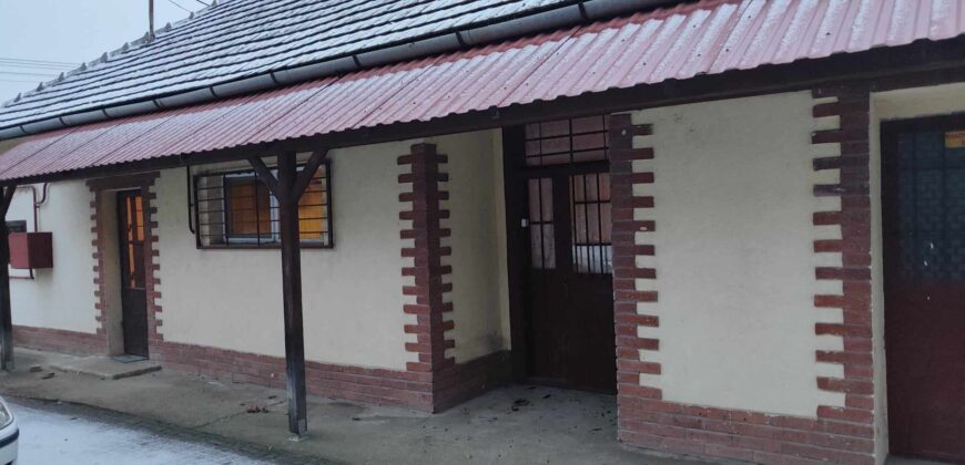 Administratívna budova v obci Ricse